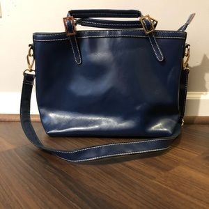 Navy crossbody NWOT